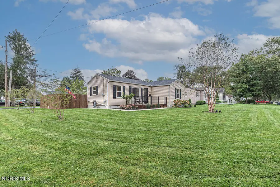 1278 Scott Street, Maumee, OH 43537 - #2