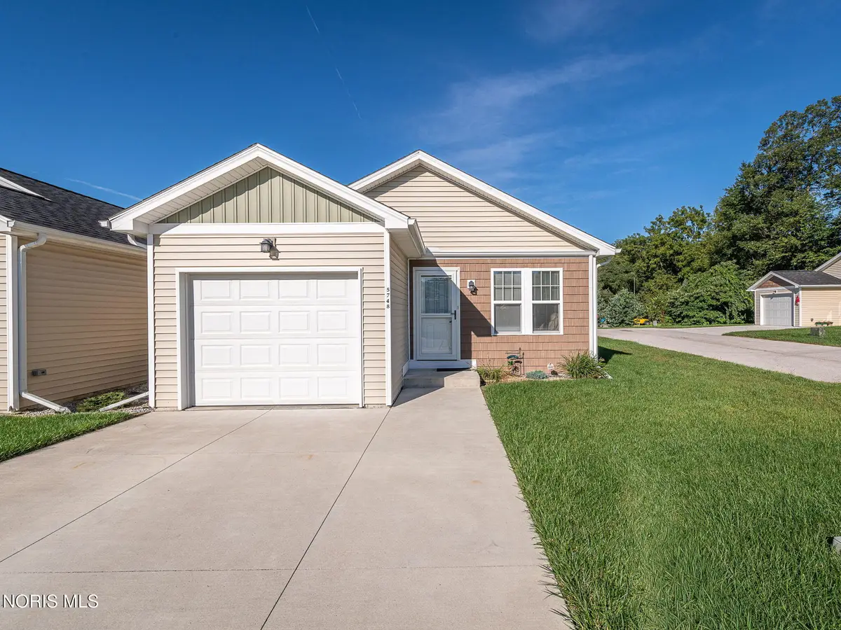5748 Aurora Place, Sylvania, OH 43560 - #1