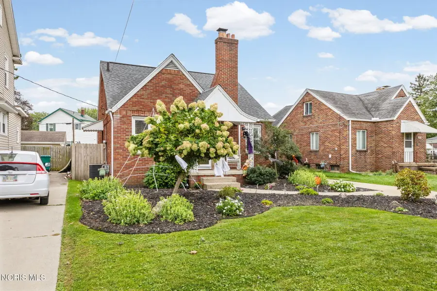 405 Eagle Point Road, Rossford, OH 43460 - #2