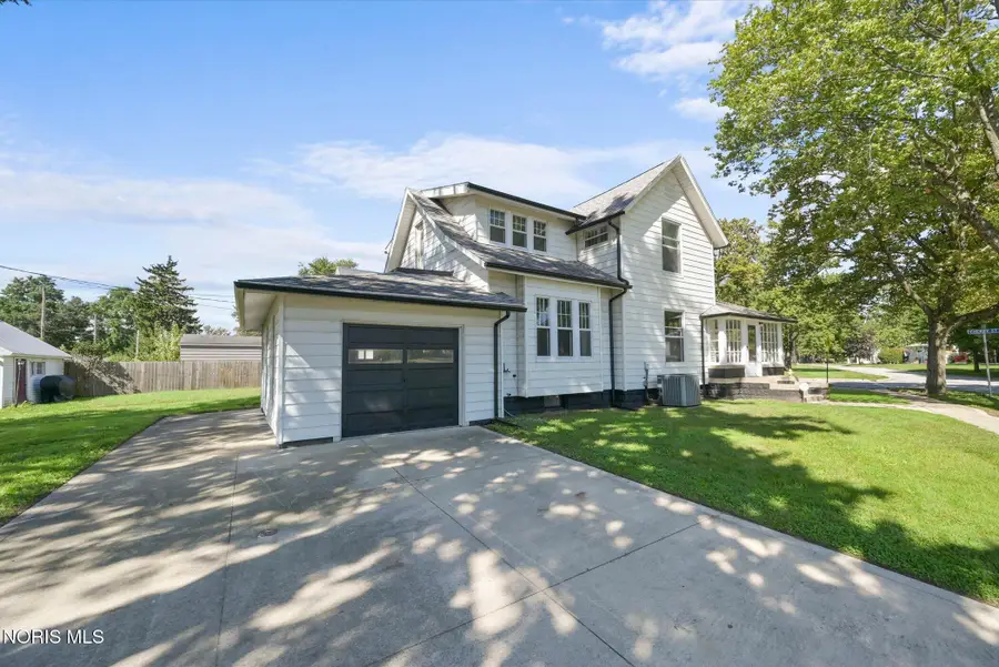 209 Miller Avenue, Swanton, OH 43558 - #2