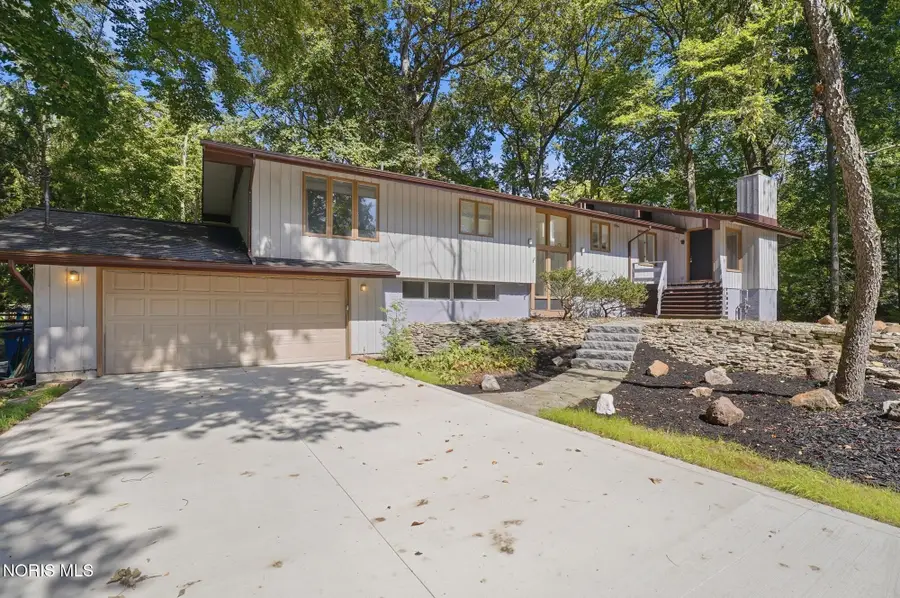 1102 Melrose Street, Bowling Green, OH 43402 - #3