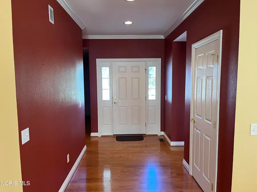 4967 Lake Breeze Lane, Maumee, OH 43537 - #3