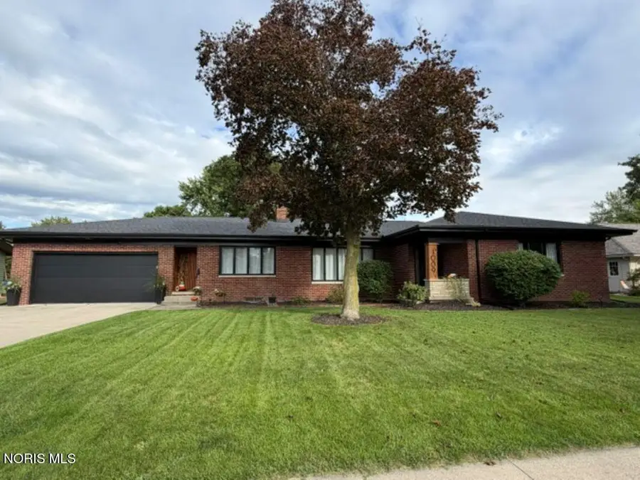 1009 S Portland Street, Bryan, OH 43506 - #3