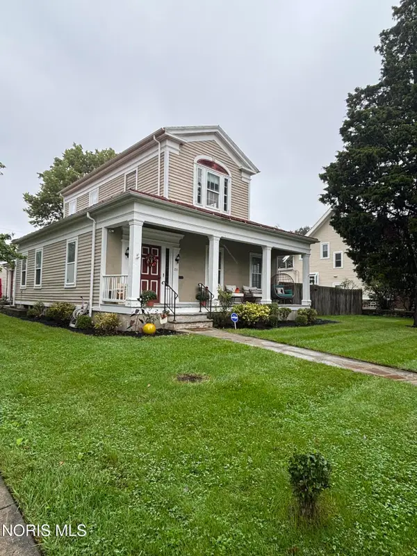 233 W Harrison Street, Maumee, OH 43537