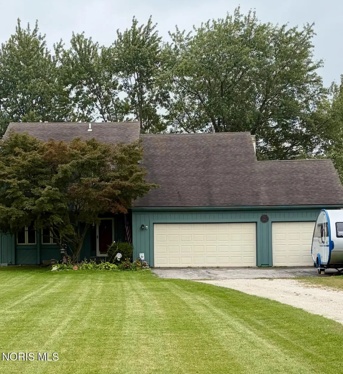 8260 Arquette Road, Oregon, OH 43616 - #1
