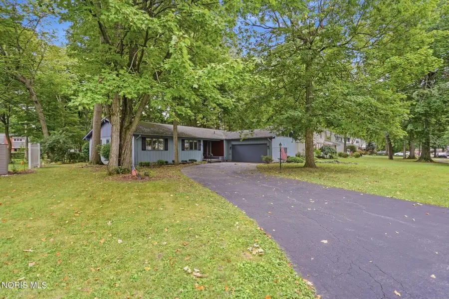 615 Sutton Place, Findlay, OH 45840 - #3
