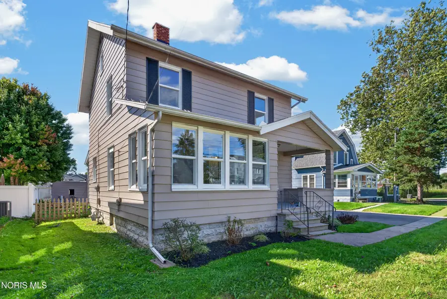 147 Eagle Point Road, Rossford, OH 43460 - #3