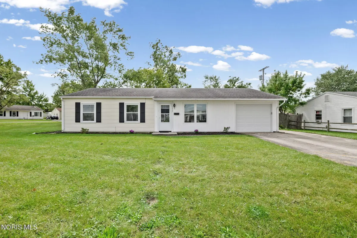 1237 Vincent Street, Findlay, OH 45840 - #1