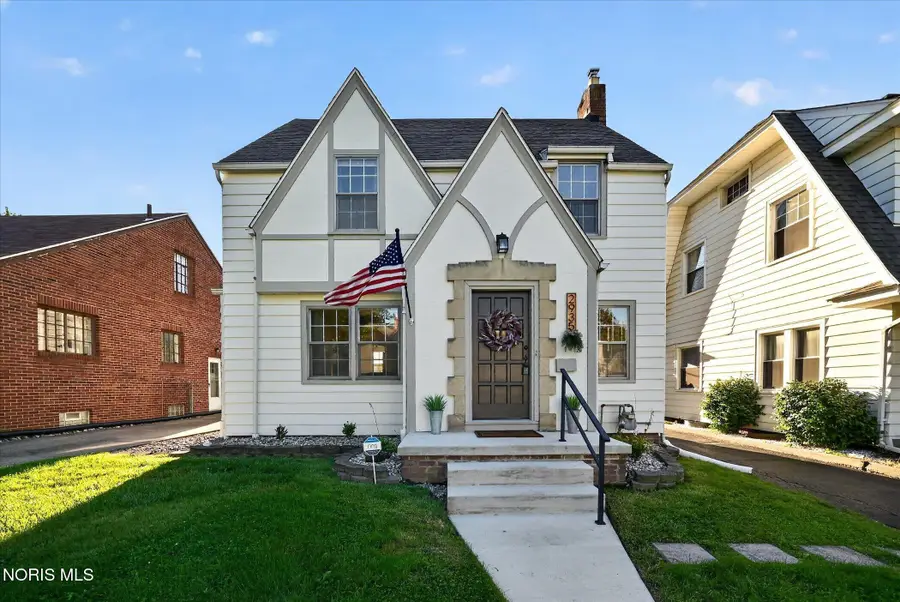 2935 Gunckel Boulevard, Toledo, OH 43606 - #3