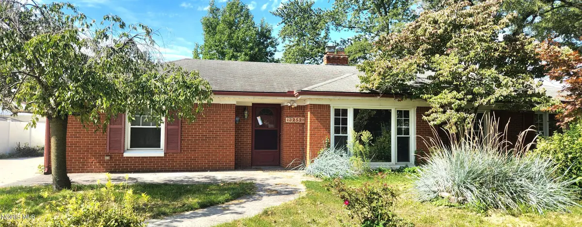 3252 Astor Avenue, Toledo, OH 43614 - #1