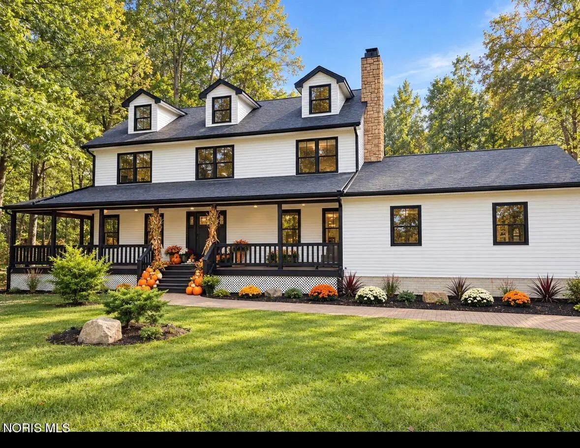 8260 Hill Avenue, Holland, OH 43528 - #1