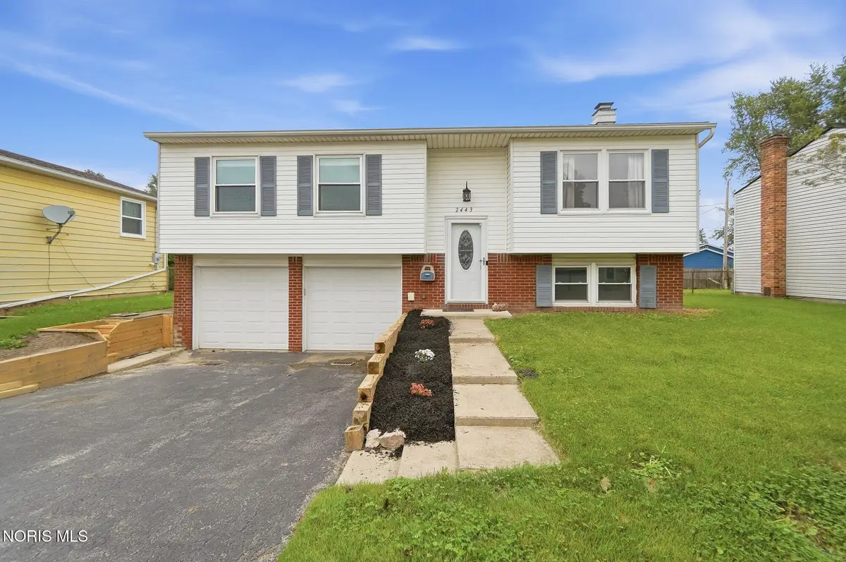 2443 Bedford Lane, Northwood, OH 43619 - #1