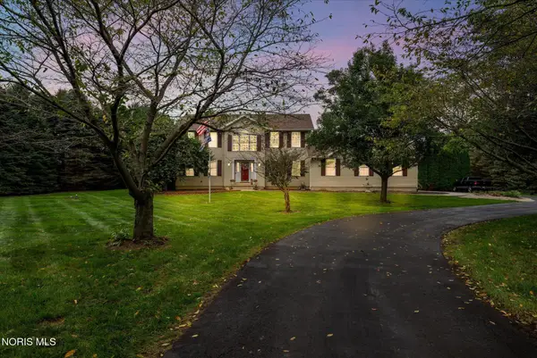 1522 County Road B, Swanton, OH 43558