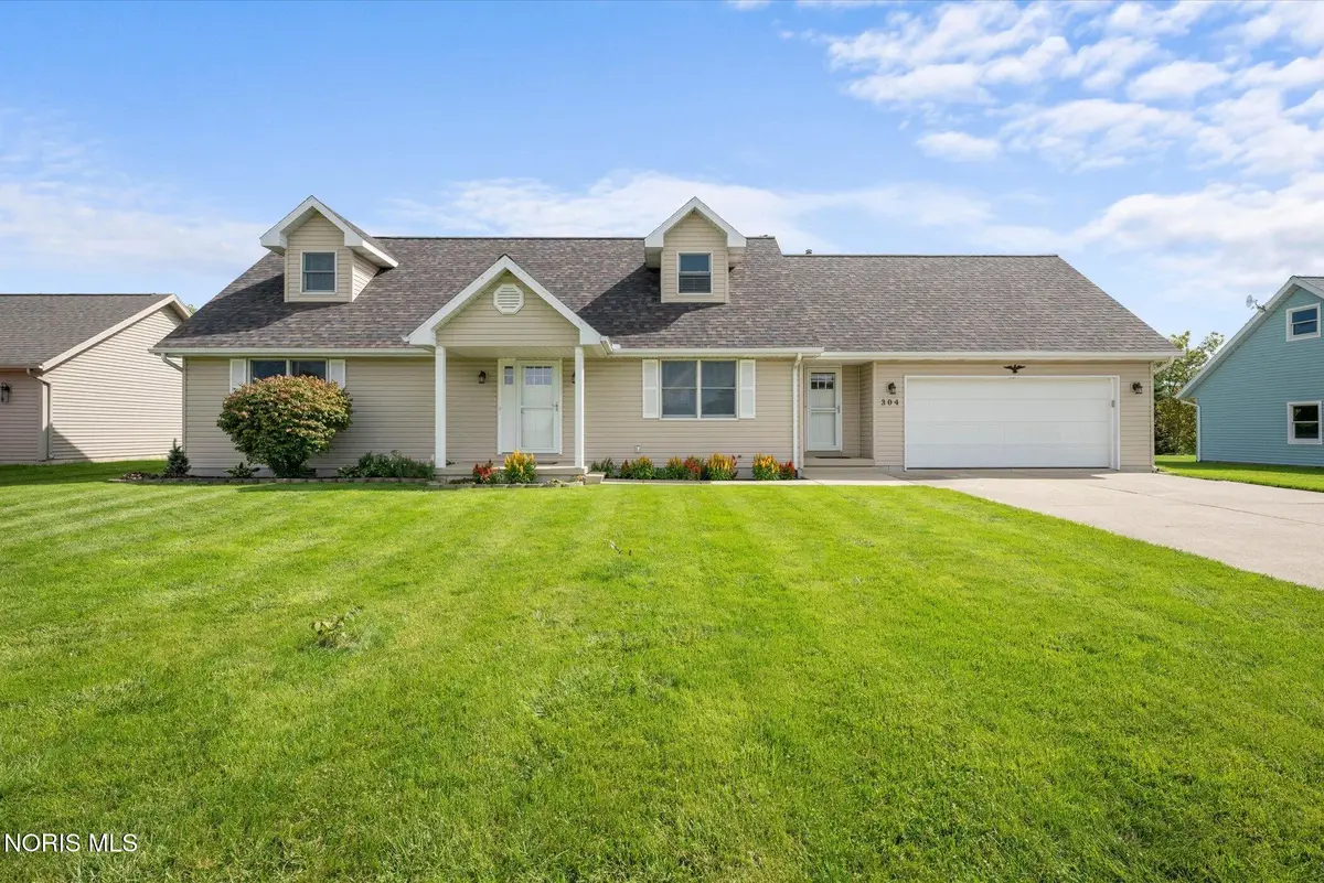 304 Michaelis Drive, Napoleon, OH 43545 - #1
