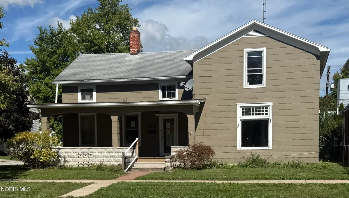 1128 Garrison Street, Fremont, OH 43420 - #1