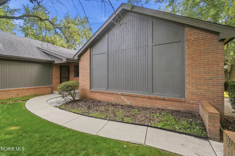 25 Kingsview Drive, Perrysburg, OH 43551 - #3