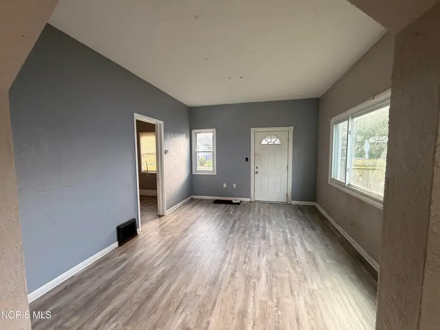 611 Oswald Street, Toledo, OH 43605 - #3