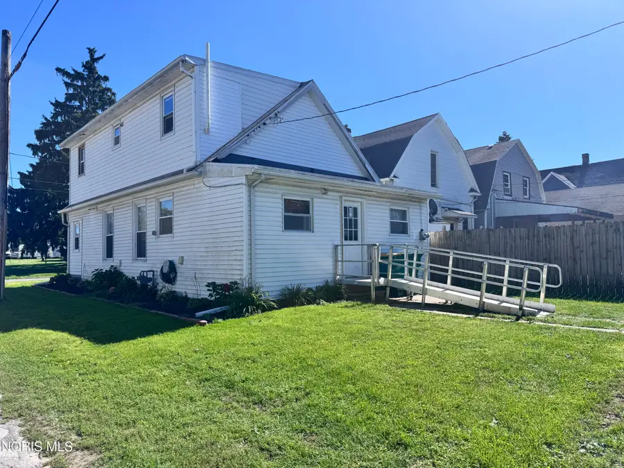 177 Bacon Street, Rossford, OH 43460 - #2