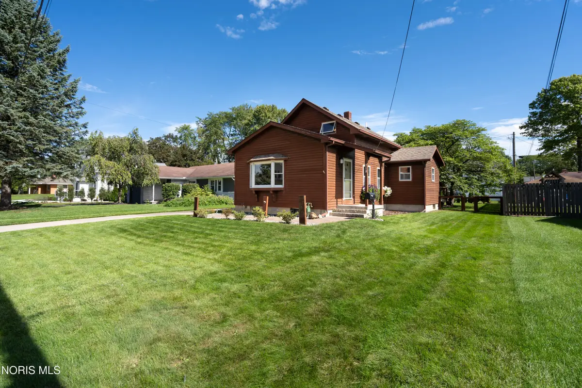 718 Johnson Street, Maumee, OH 43537 - #1