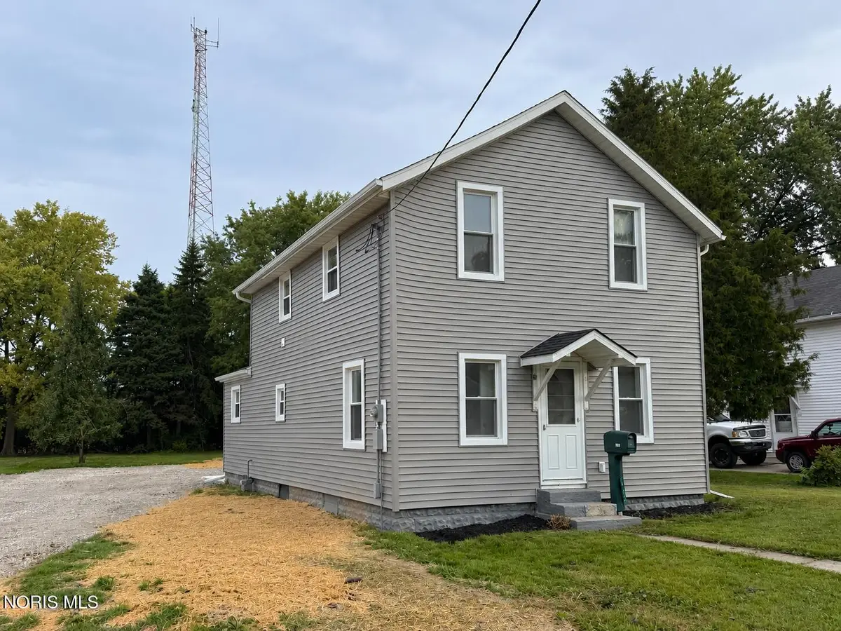 412 Rulf Street, Defiance, OH 43512 - #1