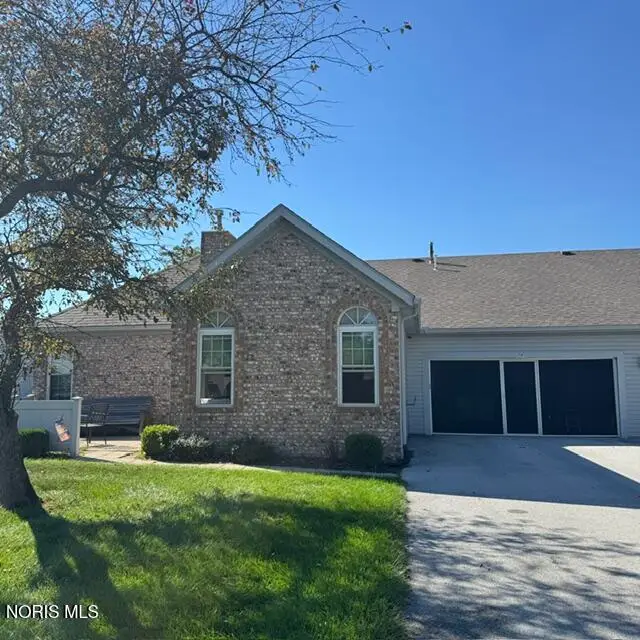 74 Stonegate Circle, Bowling Green, OH 43402 - #1