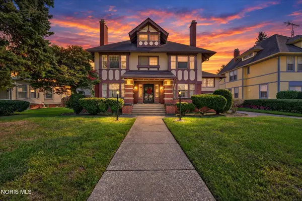 2146 Parkwood Avenue, Toledo, OH 43620