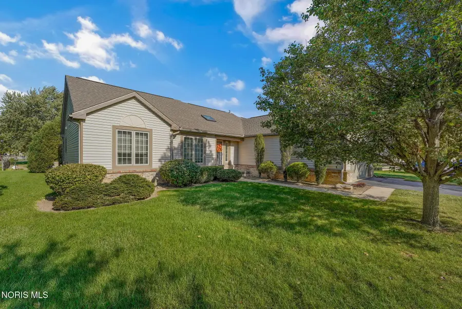 26464 Pin Oak Court, Perrysburg, OH 43551 - #2