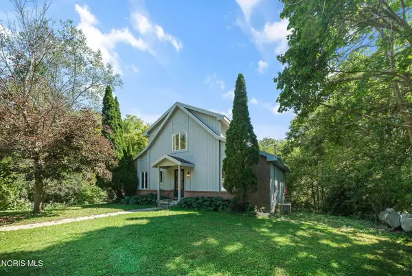 11005 S River Road, Grand Rapids, OH 43522