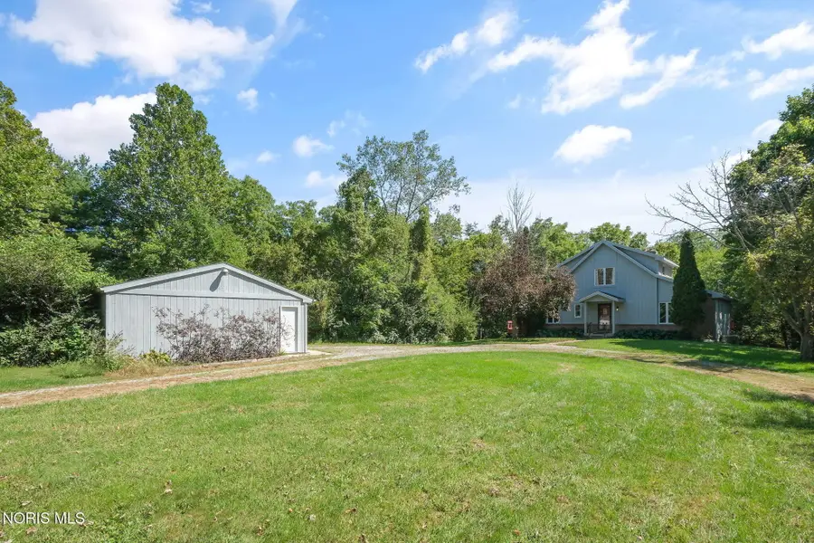 11005 S River Road, Grand Rapids, OH 43522 - #2