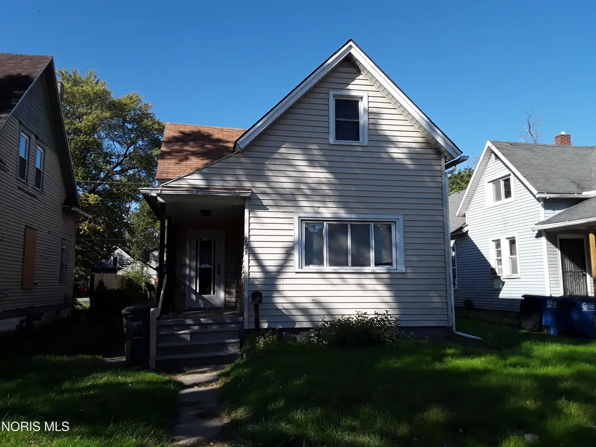 228 S Fearing Boulevard, Toledo, OH 43609 - #1