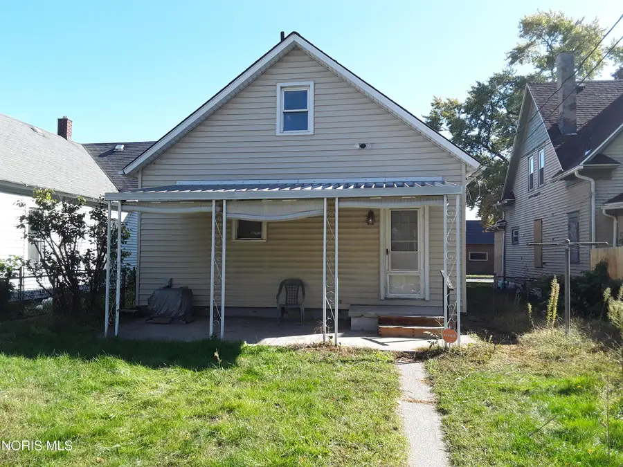 228 S Fearing Boulevard, Toledo, OH 43609 - #3