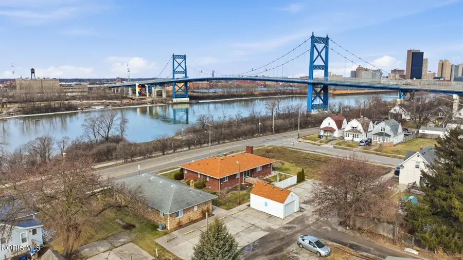 611 Miami Street, Toledo, OH 43605 - #2