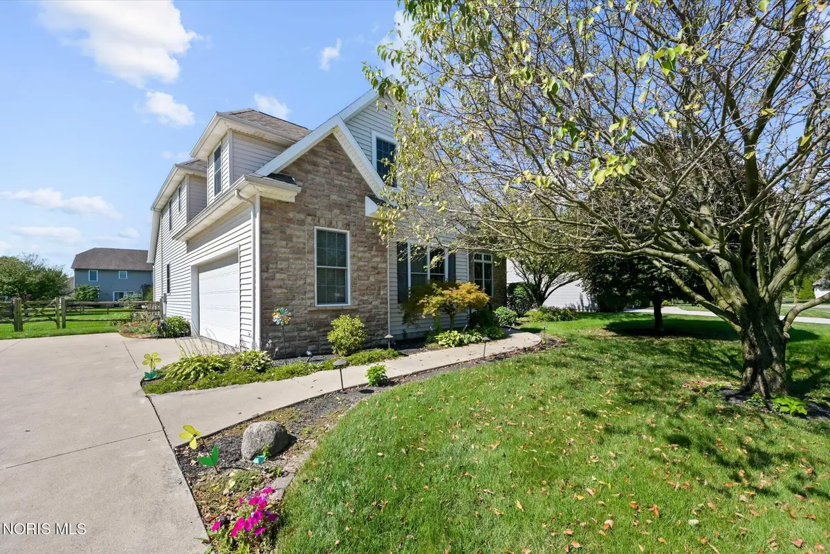 2334 Sunflower Court, Perrysburg, OH 43551 - #1