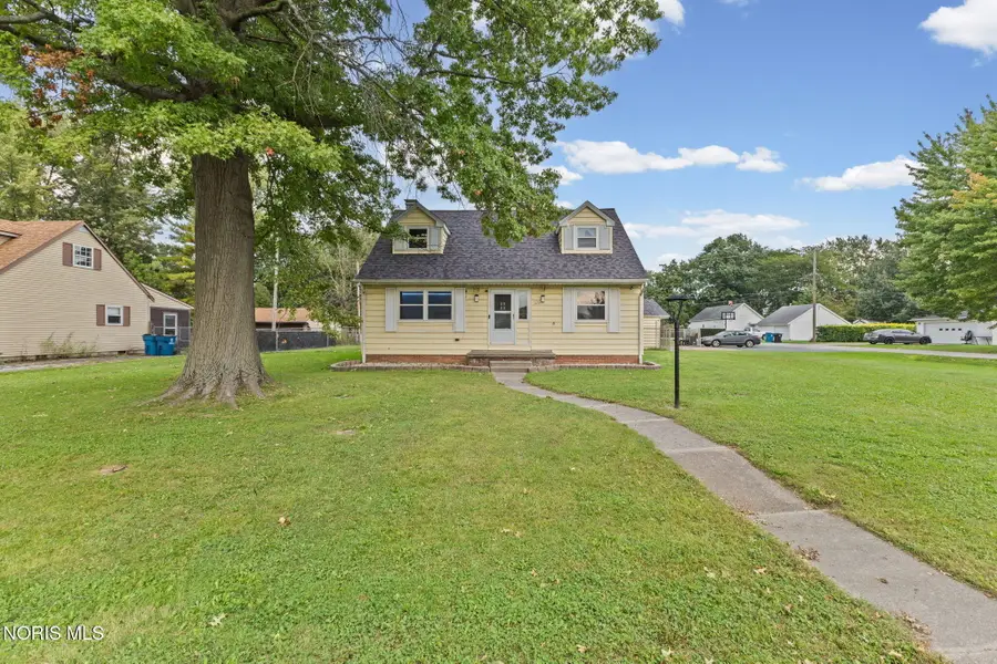 108 N Edward Street, Oregon, OH 43616 - #3