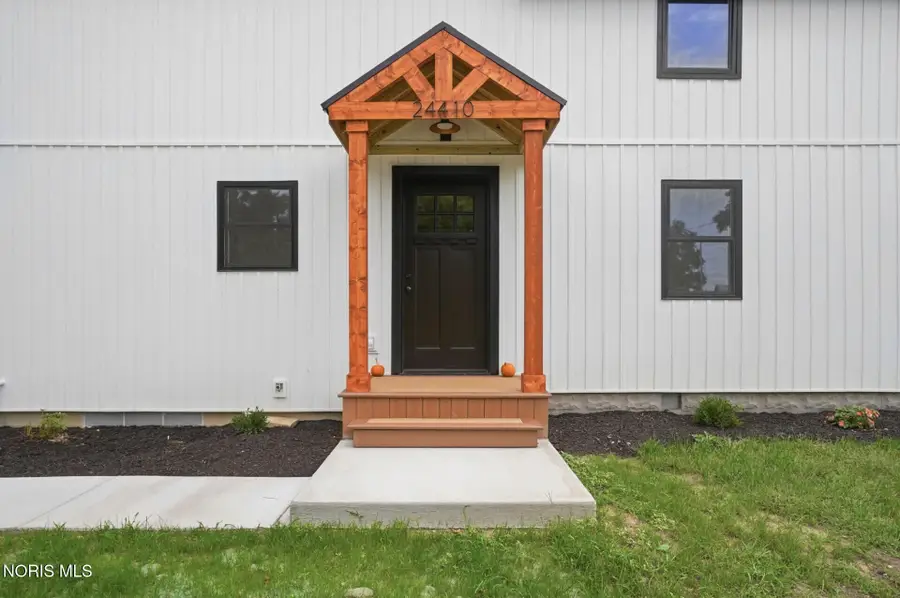 24410 W Second Street, Grand Rapids, OH 43522 - #2