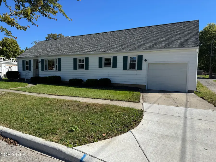 136 N Thomas Street, Ottawa, OH 45875 - #2