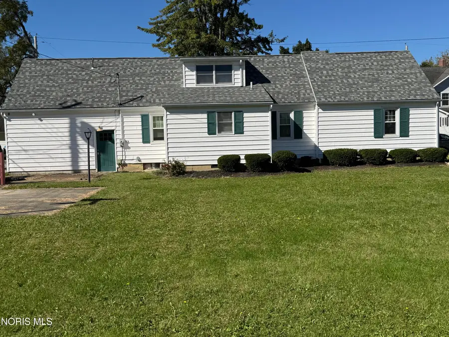 136 N Thomas Street, Ottawa, OH 45875 - #3