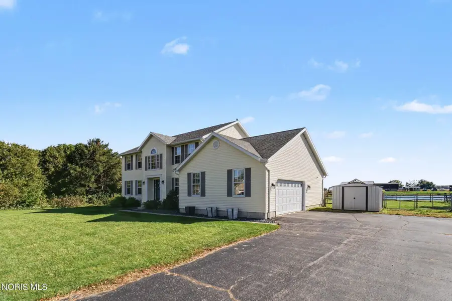 14425 Nantucket Drive, Bowling Green, OH 43402 - #2