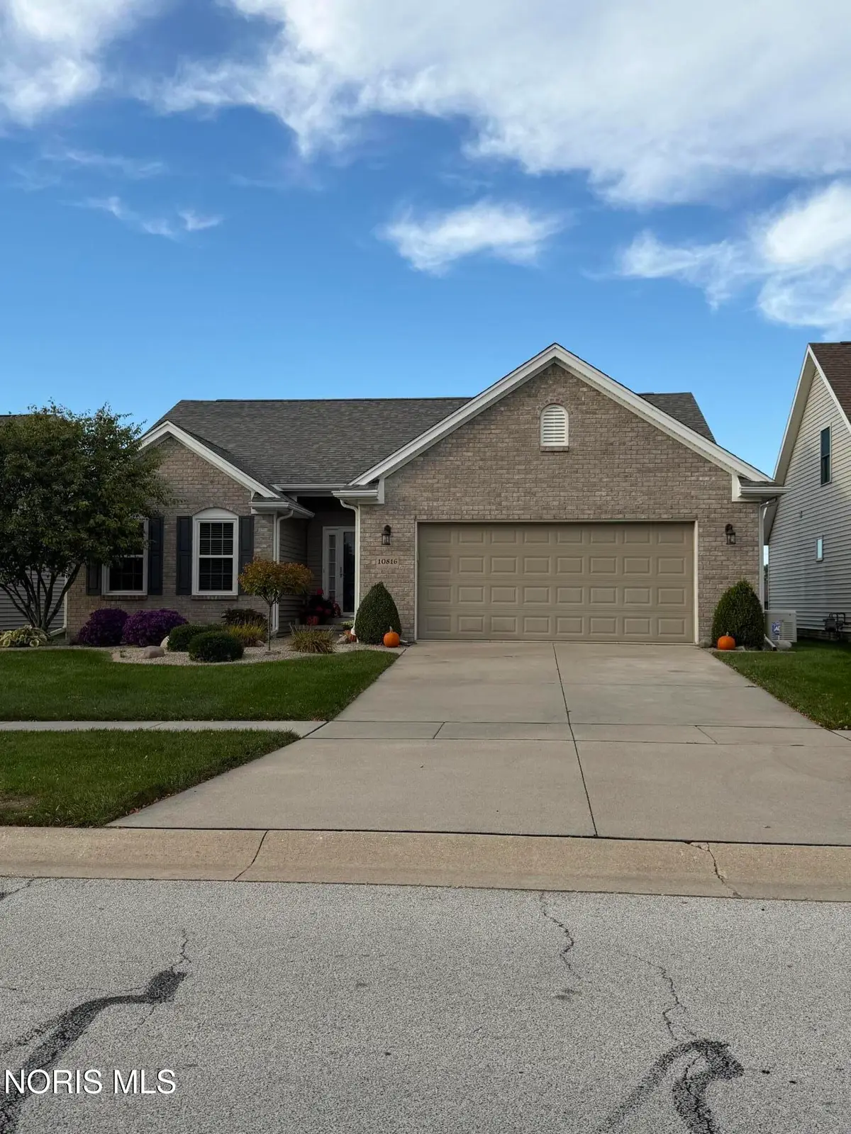 10816 S Lakes Drive, Perrysburg, OH 43551 - #1