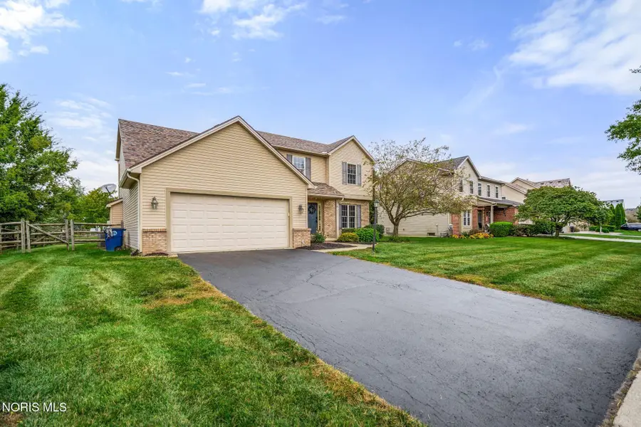 2345 Woods Edge Road, Perrysburg, OH 43551 - #2