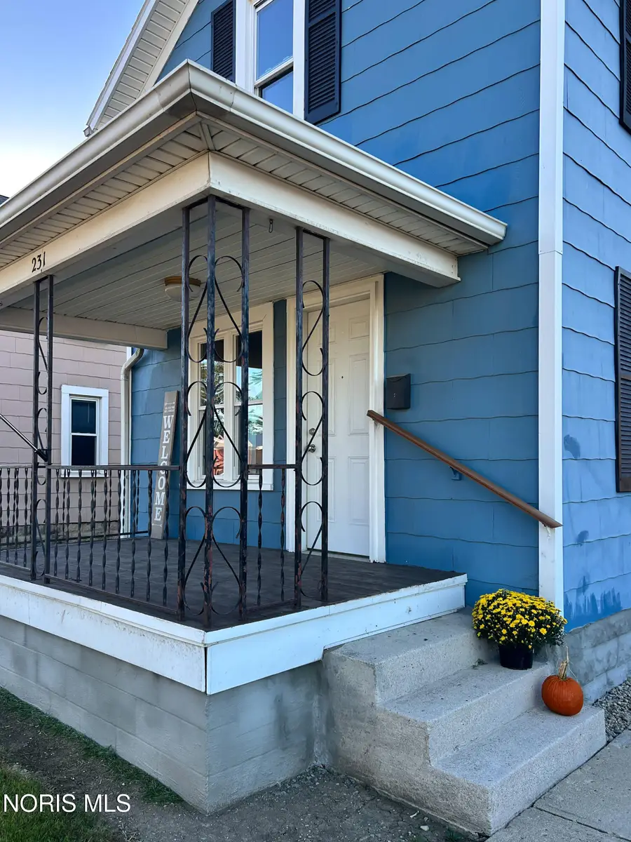 231 E Lytle Street, Fostoria, OH 44830 - #3