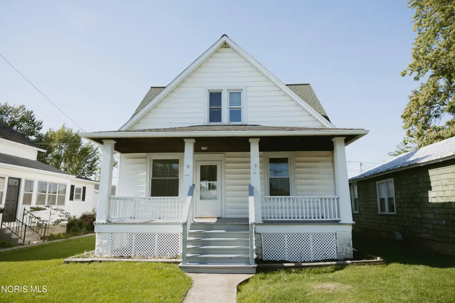 1218 S Jackson Street, Defiance, OH 43512 - #2