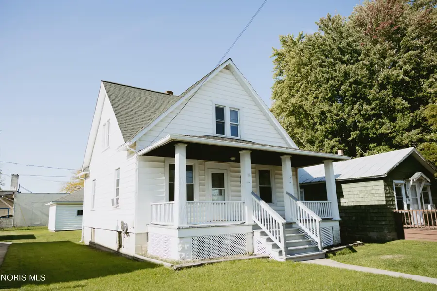 1218 S Jackson Street, Defiance, OH 43512 - #3