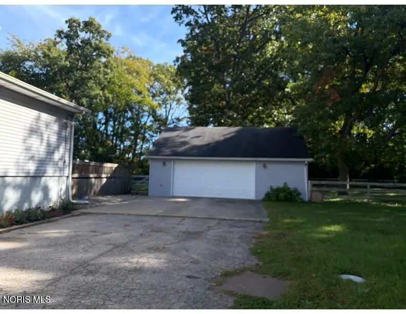 3014 Gradwohl Road, Toledo, OH 43617 - #3