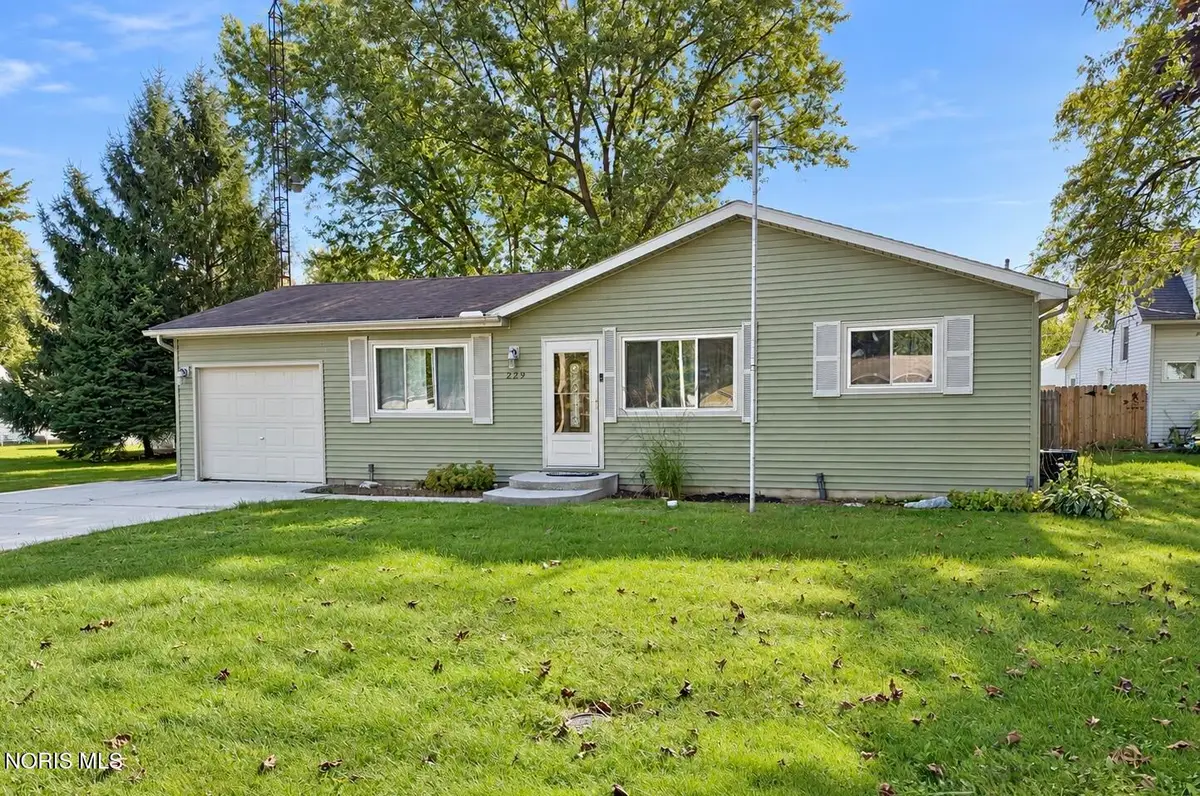 229 George Street, Northwood, OH 43619 - #1