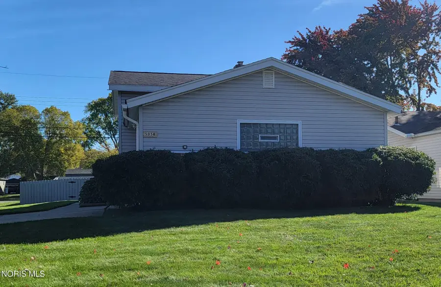 5054 Oakridge Drive, Toledo, OH 43623 - #3