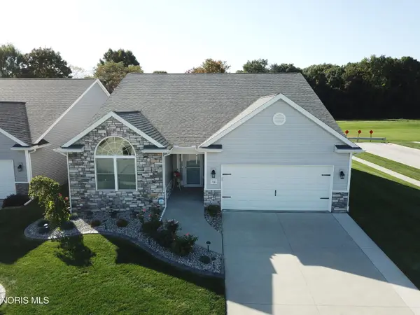 735 Meadowland Trail, Toledo, OH 43615
