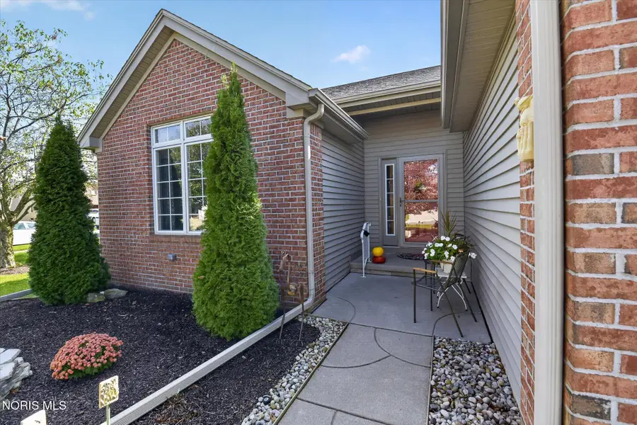 4240 E Crystal Ridge Drive, Maumee, OH 43537 - #2