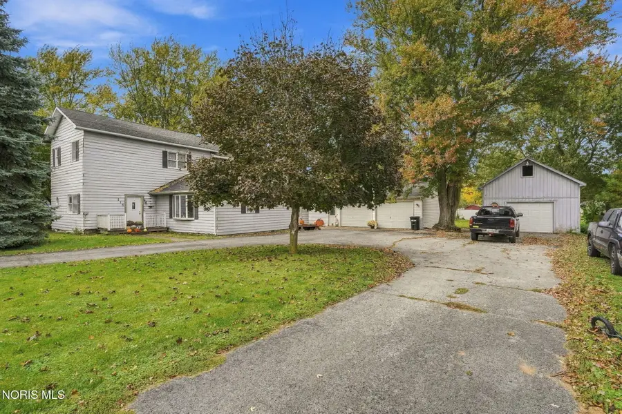 216 W Cooper Street, McComb, OH 45858 - #2