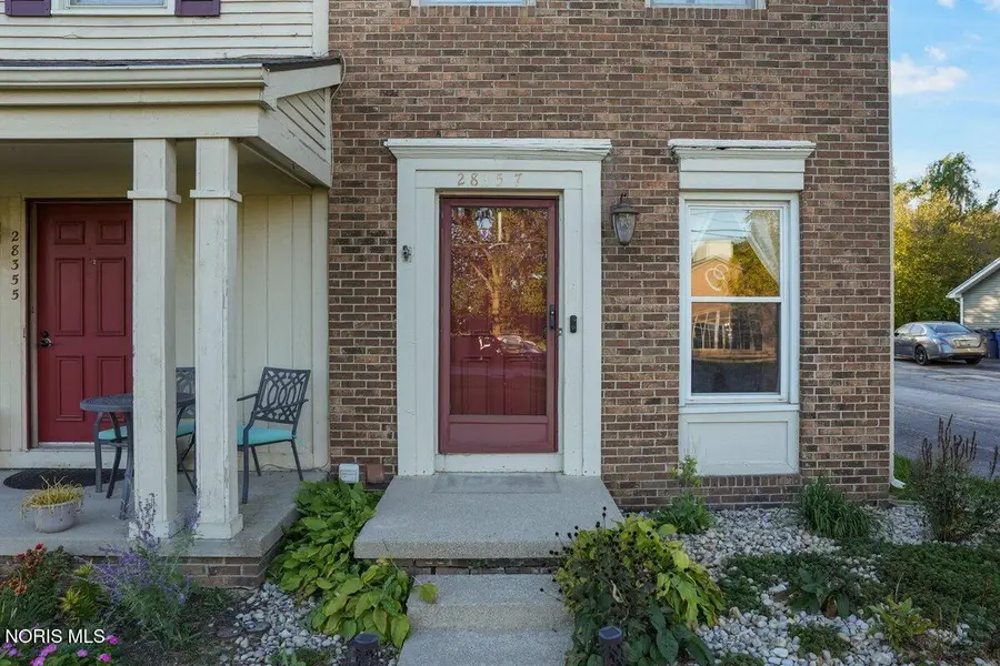 28357 Simmons Road, Perrysburg, OH 43551 - #3
